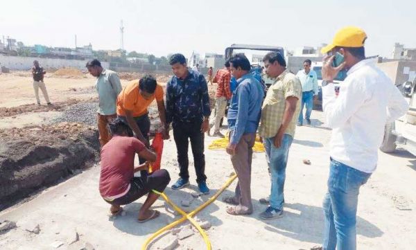 अवैध कब्जे पर निगम ने चलवाया बुलडोजर