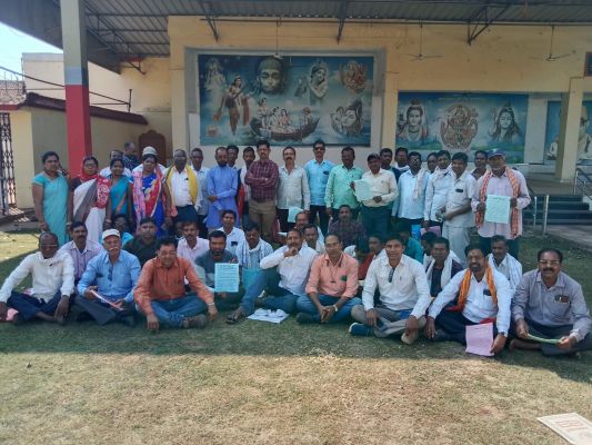 चिटफंड कंपनियों से जमा राशि दिलाने बैठक