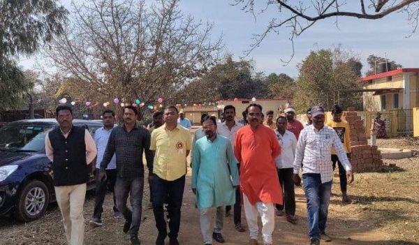 स्कूल के 50 वर्ष पूर्ण होने पर स्वर्ण जयंती मनाई