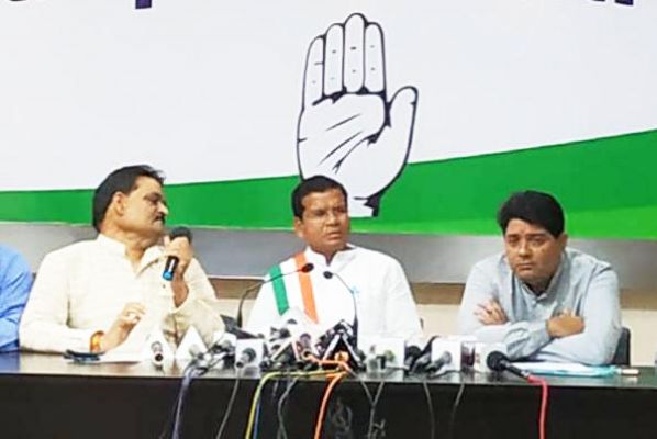 सूर्यकांत तिवारी पर मरकाम, ढेबर ने कहा-अडाणी के साथ काम किया