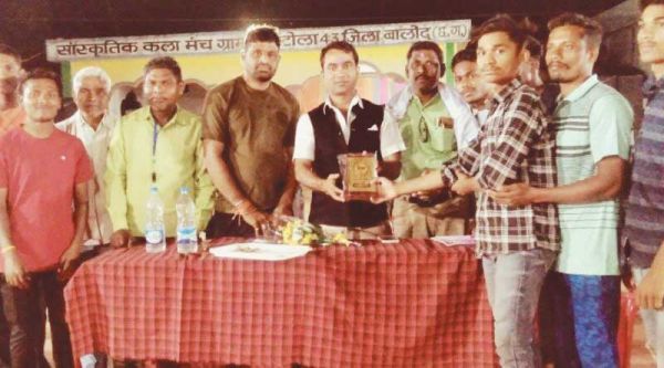 कबड्डी स्पर्धा में नवापारा भर्रीटोला की टीम प्रथम