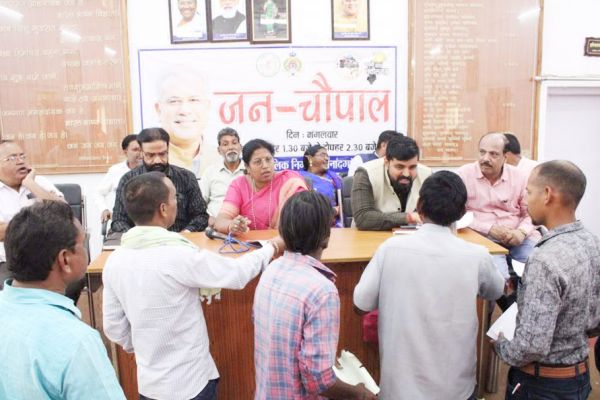 शासन की हर योजना का लाभ मिले हर वर्ग को- मेयर