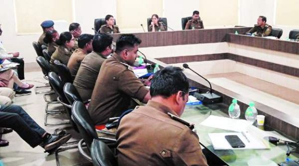 होली से पहले जिले में तगड़ी सुरक्षा व्यवस्था कर हुड़दंगियों पर सख्त कार्रवाई करें-एसपी