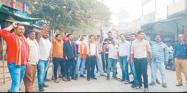 नगालैंड व त्रिपुरा में भाजपा को बहुमत, खैरागढ़ में मनाया जश्न