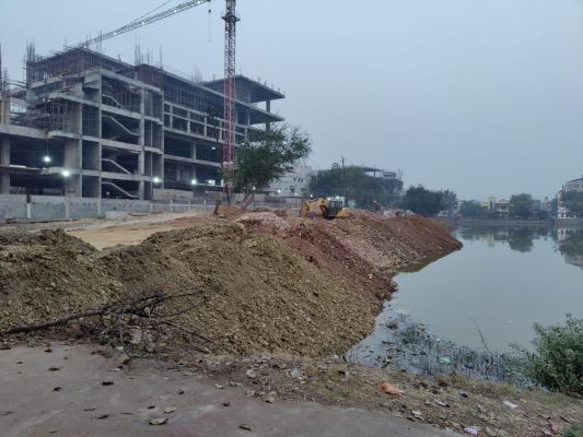 करबला तालाब भी भू-माफिया की चपेट में