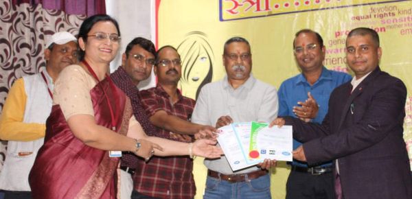 बीएससी की छात्रा जेनब परवीन बनीं बेस्ट स्टूडेंट ऑफ द ईयर