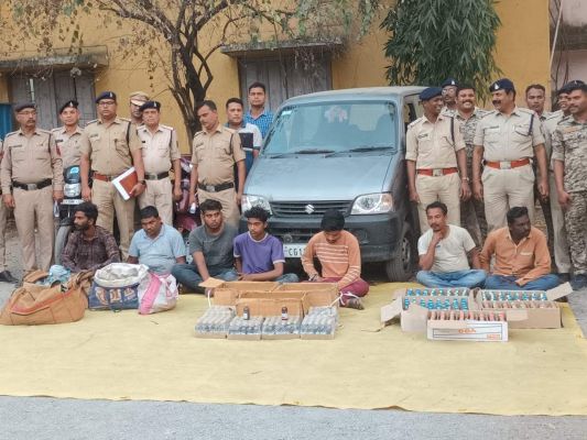 पुलिस के होली पूर्व अभियान में कई जगह मिली सफलता प्रतिबंधित कोरेक्स कफ सिरप के साथ पकड़ाया सप्लायर  