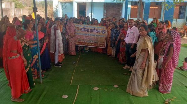 महिलाओं के अधिकार की रक्षा करने का आह्वान