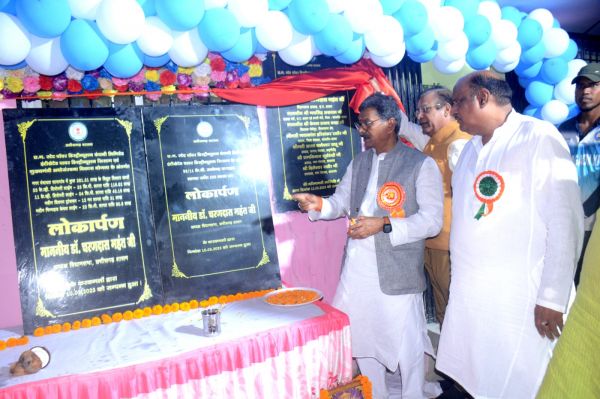 प्रदेश के गरीबों, किसानों के साथ ही गांवों का भी किया जा रहा तेजी से विकास-डॉ.महंत