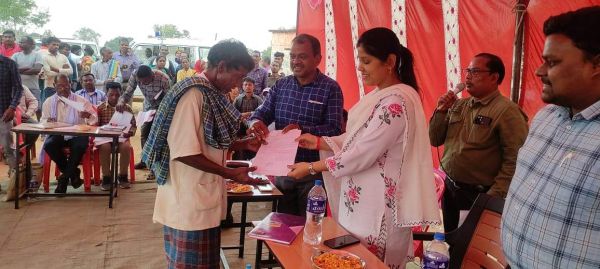 शिविर में हितग्राहियों का पेंशन स्वीकृत