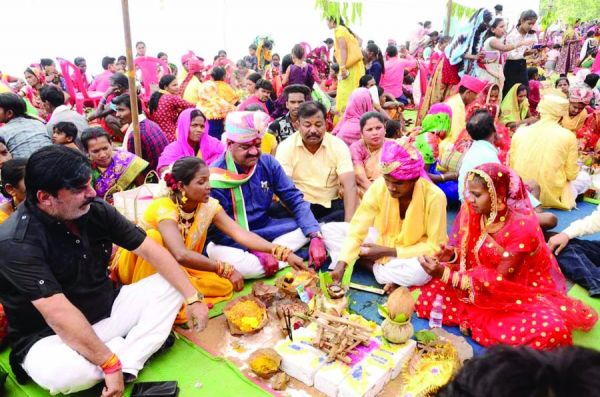  75 जोड़े बंधे परिणय सूत्र में