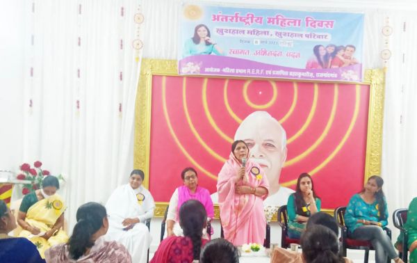 नारी कमजोर नहीं, शक्ति और ऊर्जा से ओतप्रोत है-चंद्रकली