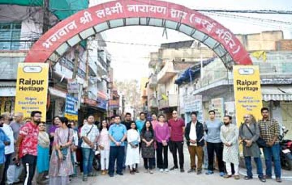 हेरिटेज वॉक कर रायपुरियंस ने देखा अपने शहर की विरासत