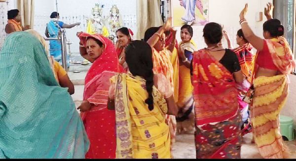 राधा-कृष्ण मंदिर में रंग पंचमी उत्सव 