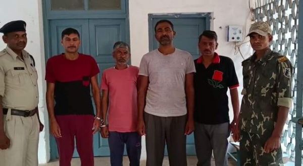 एंबुलेंस में गांजा तस्करी, 4 दोषियों को 10-10 साल कैद