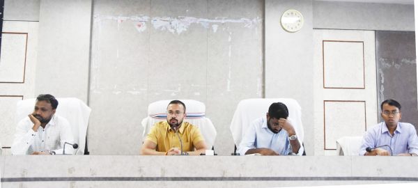 समय सीमा में पूर्ण हो काम- कलेक्टर