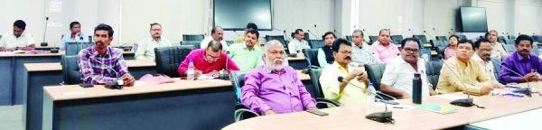 परामर्शदात्री समिति की बैठक में शिक्षक संघ ने बताई समस्याएं