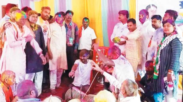 इंटक फेडरेशन एवं सतीश फैन्स क्लब ने मनाया होली मिलन