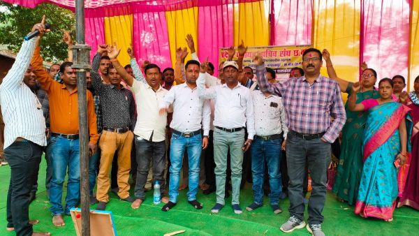  पंचायत सचिव बेमुद्दत हड़ताल पर