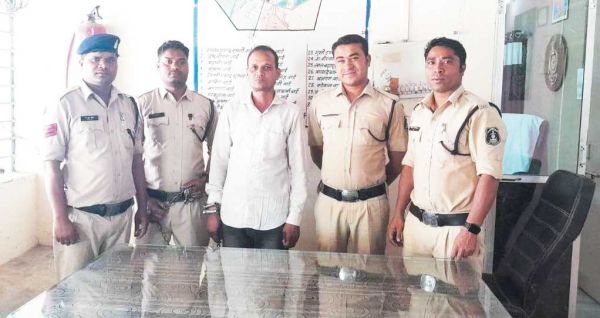 शादी का झांसा दे रेप, आरोपी गिरफ्तार