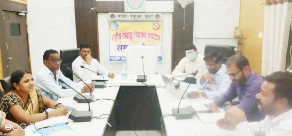 अफसर मीटिंग में व्यस्त, शैक्षणिक संस्थानों के आसपास खुलेआम बिक रहे तंबाकू उत्पाद