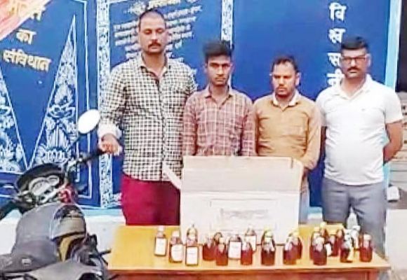 अवैध शराब सहित दो बाइक जब्त, 9 पर मामला दर्ज