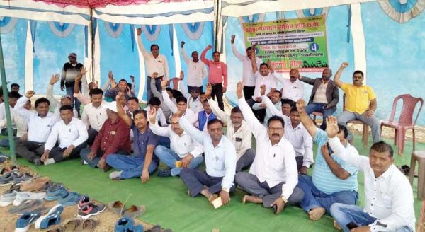 सचिव संघ ने लिया संकल्प, कहा जब तक शासन ठोस निर्णय नहीं लेती तब तक हड़ताल जारी रहेगी