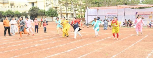 अभिव्यक्ति महिला जागरूकता सप्ताह, कई स्पधाएं