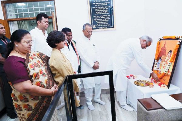 मुख्यमंत्री ने भक्त माता कर्मा की जयंती पर किया नमन