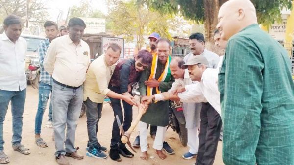 पूर्व विधायक ने किया विकास कार्यों का भूमिपूजन