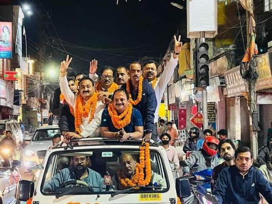 जिला अधिवक्ता संघ के हेमंत अध्यक्ष