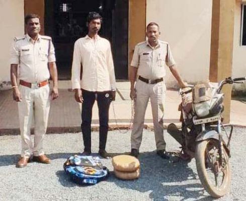 गांजा तस्करी, नाबालिग समेत 2 गिरफ्तार 