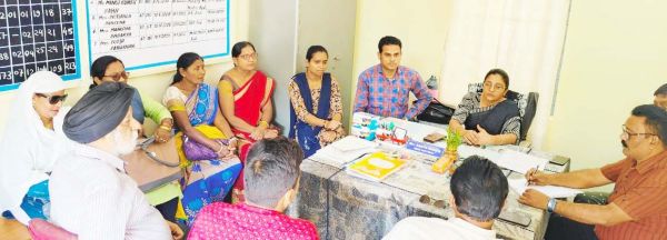 सर्वजनहित समिति ने अंग्रेजी माध्यम  गंजपारा स्कूल को लिया गोद
