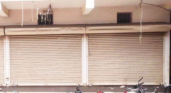 प्रीमियम भुगतान नहीं, टांकाघर की दो दुकानें सील