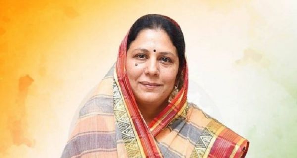 पीएचई ने तीन ठेकेदारों को ब्लैक लिस्ट किया