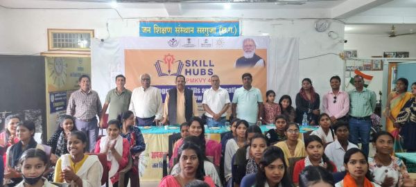 कौशल विकास से हमें न सिर्फ किताबी ज्ञान मिलता है, बल्कि कुछ नया करने का हुनर भी मिलता है- महापौर