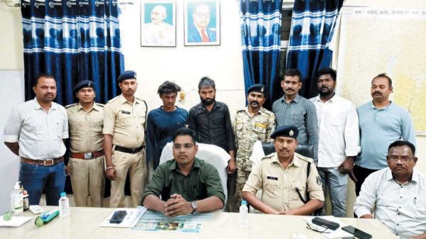 ट्रैक्टर चुराने वाले दो गिरफ्तार