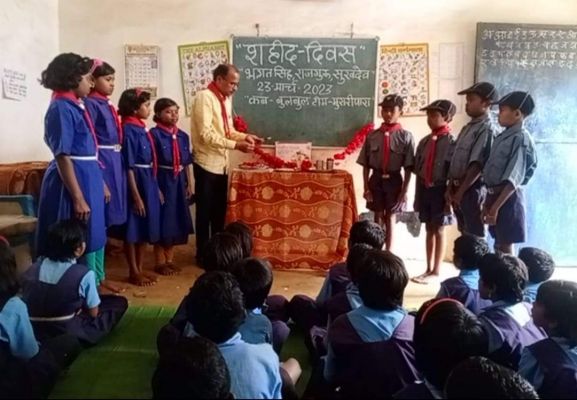 मुरारीपारा कब-बुलबुल ने मनाया शहीद दिवस