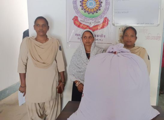 21 किलो गांजा के साथ महिला पकड़ाई, एक साथी फरार