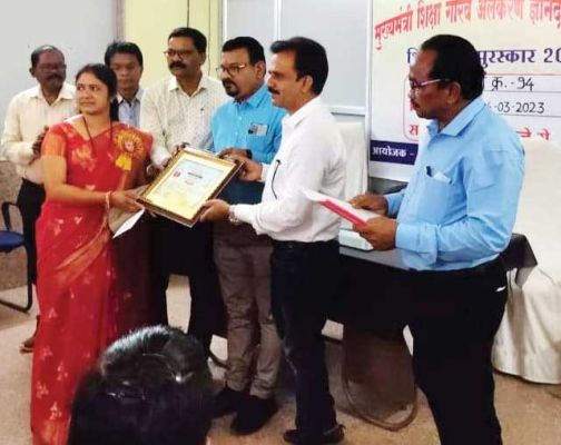 दीपमाला को मुख्यमंत्री शिक्षा गौरव अलंकरण