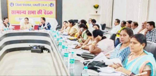 अवैध रेत खनन, जनपद अध्यक्ष ने अधिकारियों पर लगाया आरोप