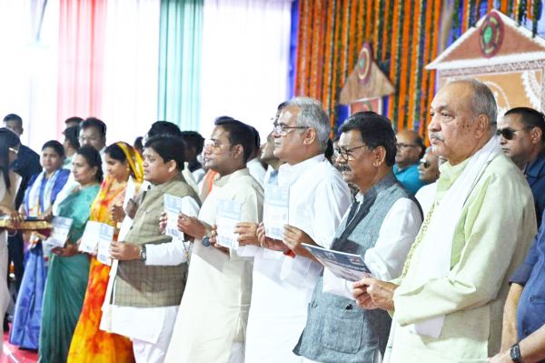 मुख्यमंत्री ने कौडूटोला ग्रामीण औद्योगिक पार्क का किया लोकार्पण