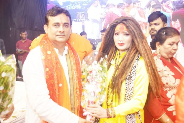 ​जन्मदात्री मां तो नहीं पर हजारों मां का मिला प्यार, स्नेह व दुलार-शर्मा