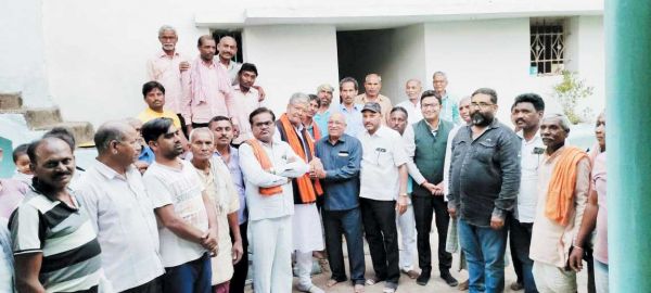 भाजपा बूथ सशक्तिकरण अभियान में पहुंचे प्रभारी