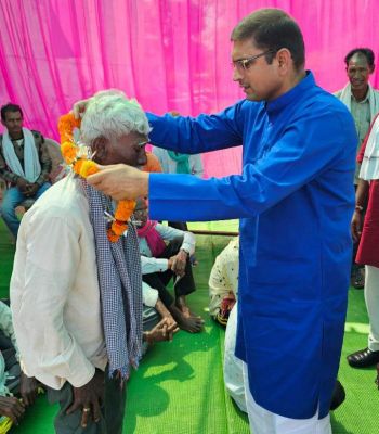 किसान सेवा सप्ताह में तुमड़ीबोड-डोंगरगांव और खुज्जी पहुंचे नवाज