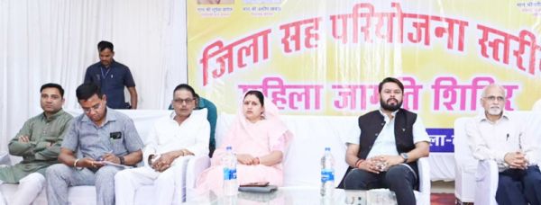 महिलाओं को आत्मनिर्भर बनाने राज्य सरकार कर रही हर संभव प्रयास