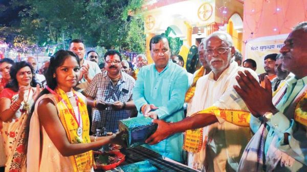 सेवा सुगंधम द्वारा पूजा थाली सजाओ प्रतियोगिता, विधायक हुए शामिल