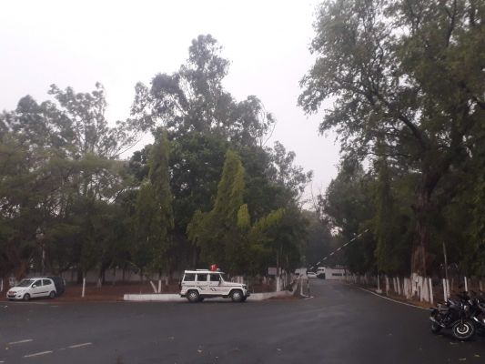 मेघ गर्जन व तेज हवा के साथ बारिश, किसान चिंतित