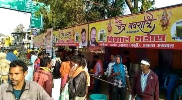 चैत्र नवरात्रि पर देवी मंदिरों में श्रद्धालुओं का लगा तांता