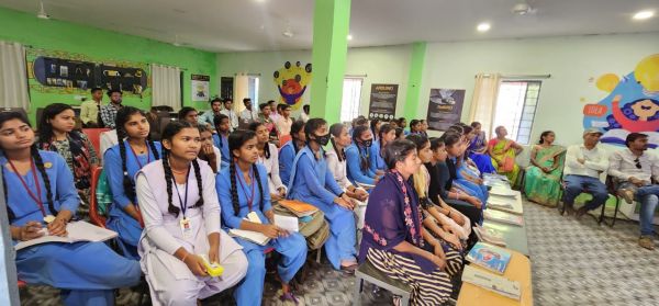 ग्रामीण स्कूली छात्रों के लिए करियर मार्गदर्शन 